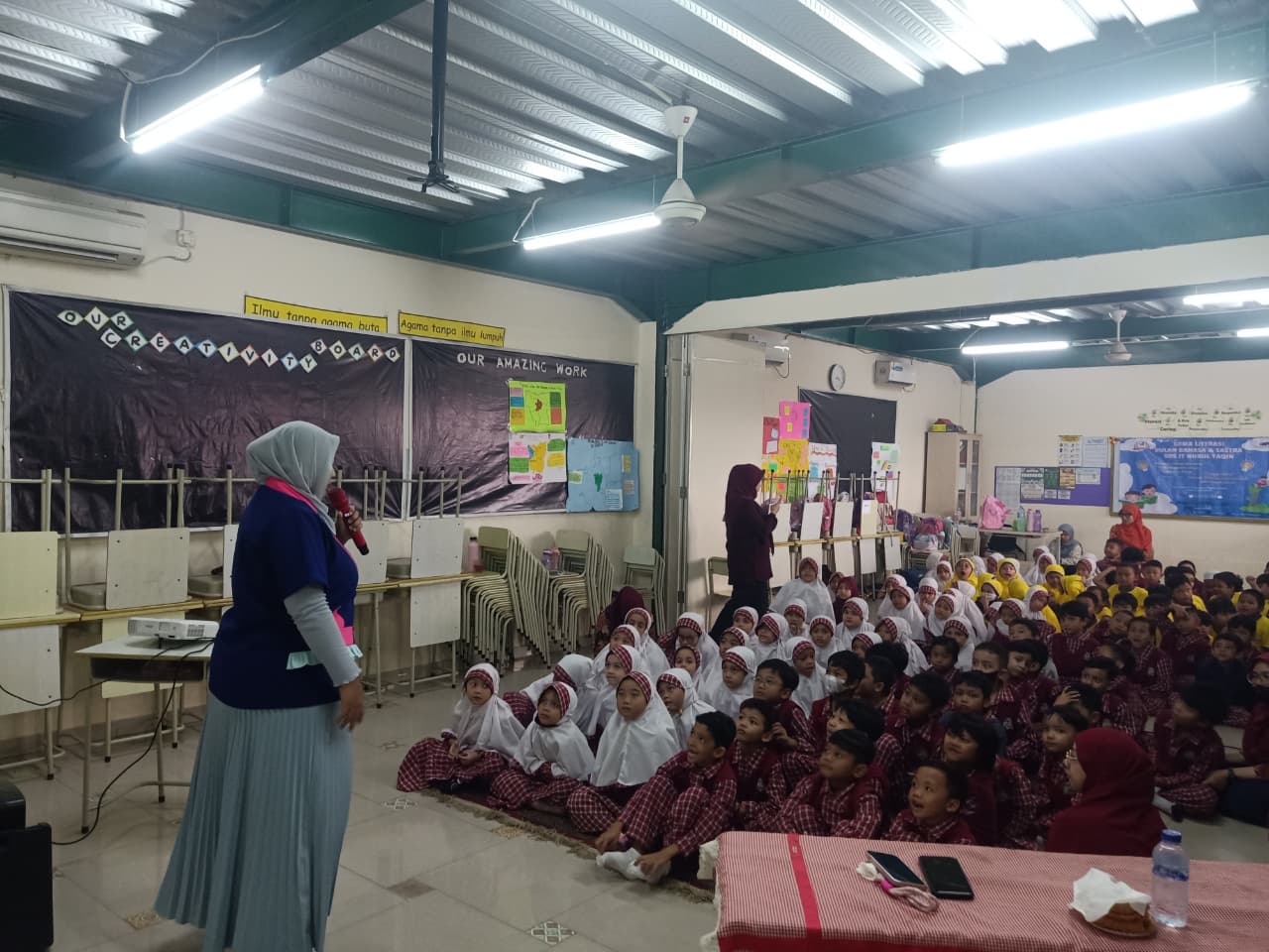 Wisata LiterAsyik Ke SDS IT Nurul Yaqin